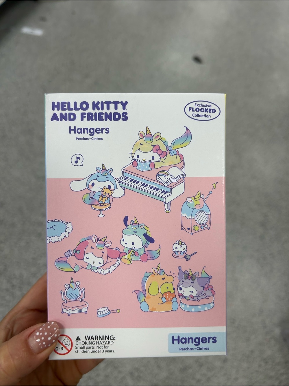 Hello Kitty and Friends Pink Hangers blind box